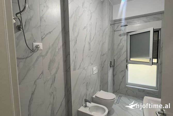Shtepi ne shitje 2+1 ne Tirane - 95,000 Euro