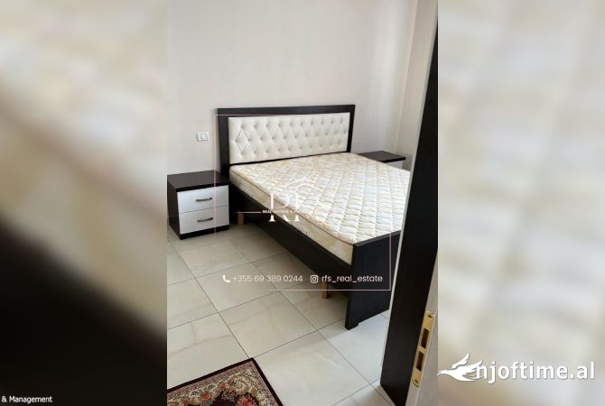Shtepi ne shitje Apartament ne Tirane, 2+1, Mobilimi E mobiluar, Pagesa 110,000  Euro.