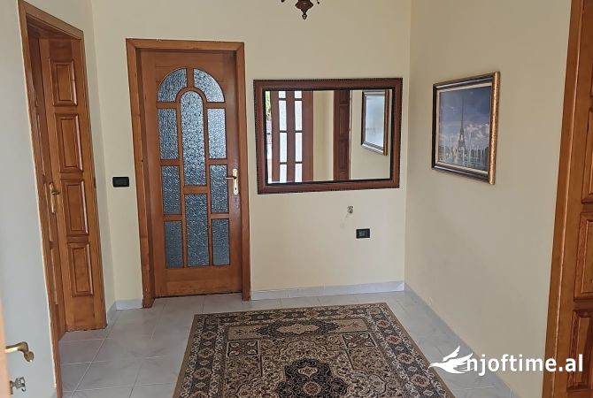 Shtepi me qera 2+1 ne Tirane - 500 Euro