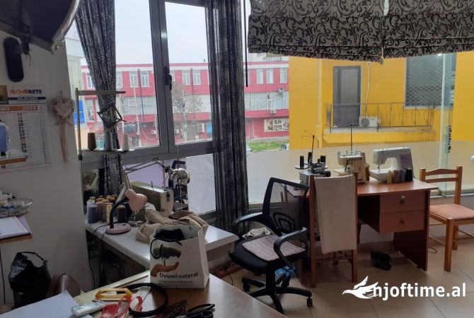 Ambiente Commerciale in Vendita 1+1 a Alessio - 30,000 Euro