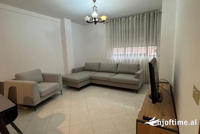 Shtepi me qera 1+1 ne Tirane - 500 Euro