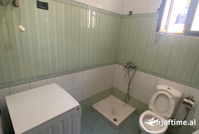 Shtepi me qera 2+1 ne Tirane - 400 Euro