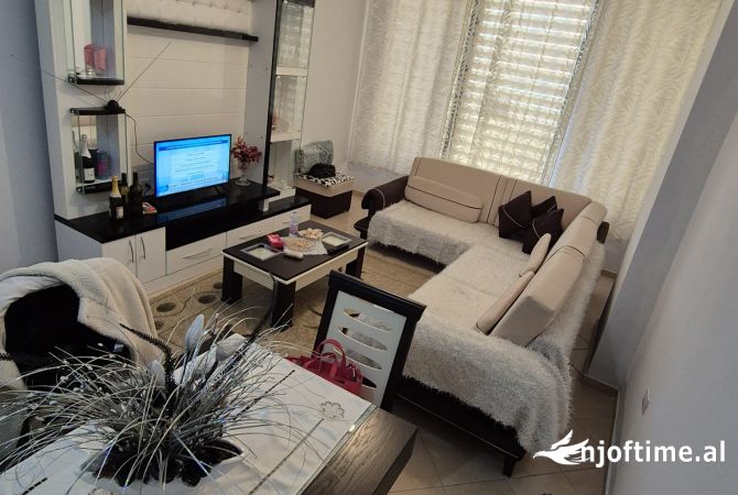 Shtepi me qera 1+1 ne Tirane - 450 Euro