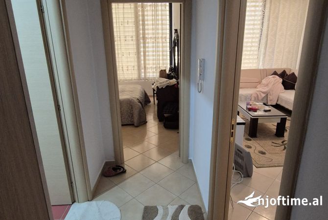 Shtepi me qera 1+1 ne Tirane - 450 Euro