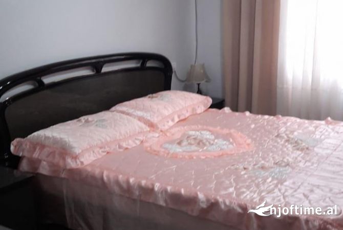 Shtepi me qera 2+1 ne Tirane - 600 Euro