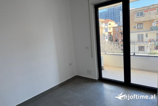 Shtepi me qera 1+1 ne Tirane - 450 Euro