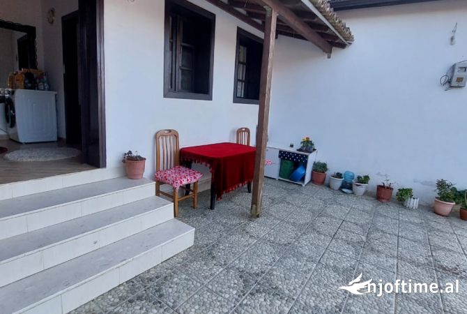 Shtepi ne shitje 2+1 ne Berat - 130,000 Euro