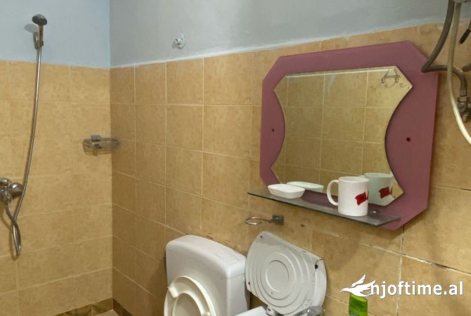 Shtepi me qera Shtepi Private ne Tirane, 1+1, Mobilimi E mobiluar, Pagesa 350  Euro.