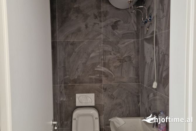 Ambient biznesi me qera 1+1 ne Tirane - 850 Euro