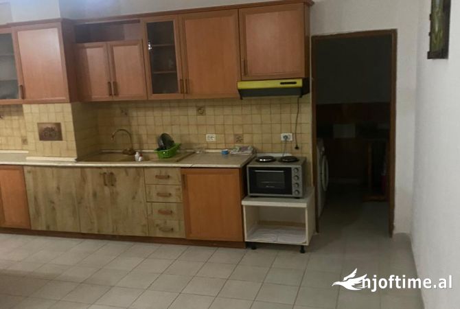 Shtepi ne shitje 1+1 ne Tirane - 96,000 Euro