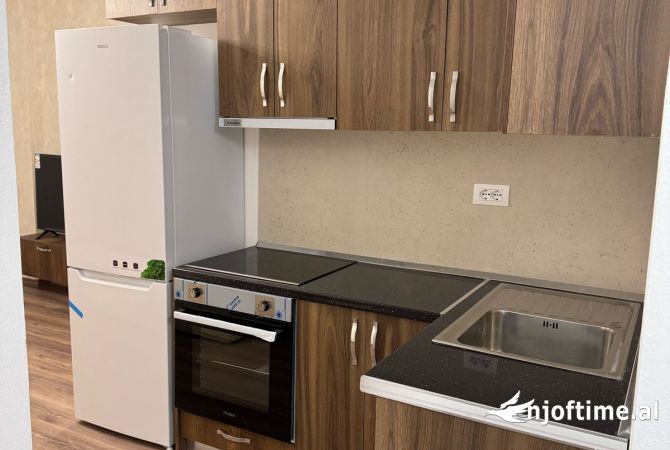 Shtepi ne shitje Apartament ne Tirane, 1+1, Mobilimi E mobiluar, Pagesa 102,000  Euro.