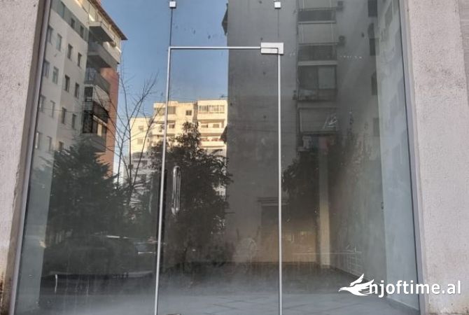 Ambient biznesi me qera 1+1 ne Tirane - 220 Euro