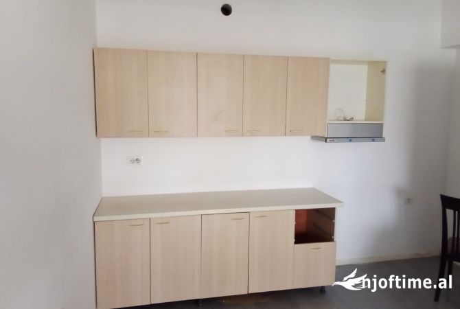 Shtepi me qera 1+1 ne Tirane - 350 Euro