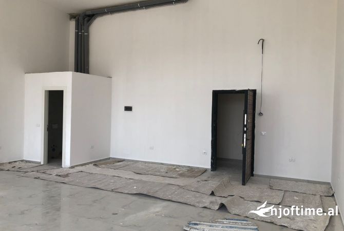 Ambient biznesi me qera 1+1 ne Tirane - 250,000 Euro