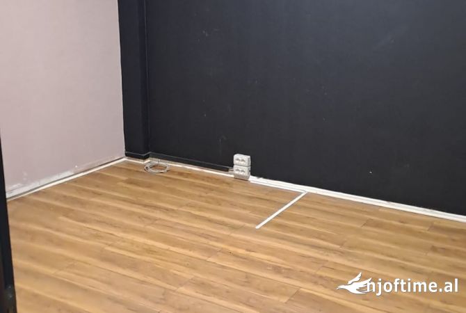 JEPET ME QERA SUPER AMBIENT BIZNESI FUNKSIONAL PER CDO BIZNES NE 21 DHJETOR.