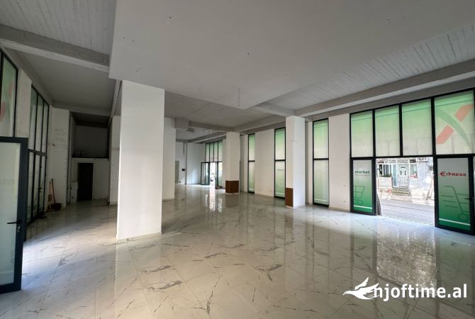 Ambient biznesi me qera 1+1 ne Tirane - 2,000 Euro