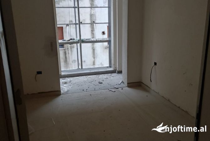 Ambient biznesi me qera 1+1 ne Tirane - 500 Euro