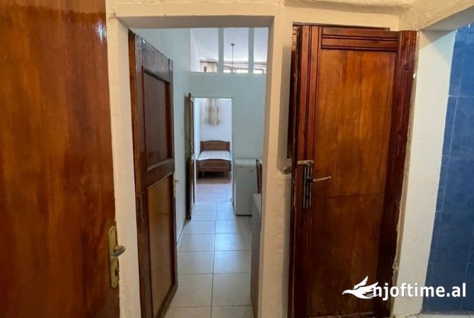 Shtepi me qera Apartament ne Tirane, 1+1, Mobilimi E mobiluar, Pagesa 450  Euro.