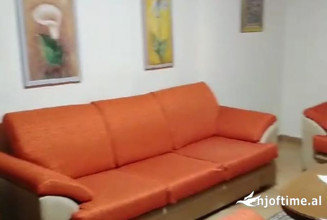 Shtepi me qera 1+1 ne Tirane - 350 Euro