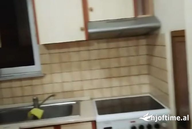 Shtepi me qera Apartament ne Tirane, 1+1, Mobilimi E mobiluar, Pagesa 350  Euro.