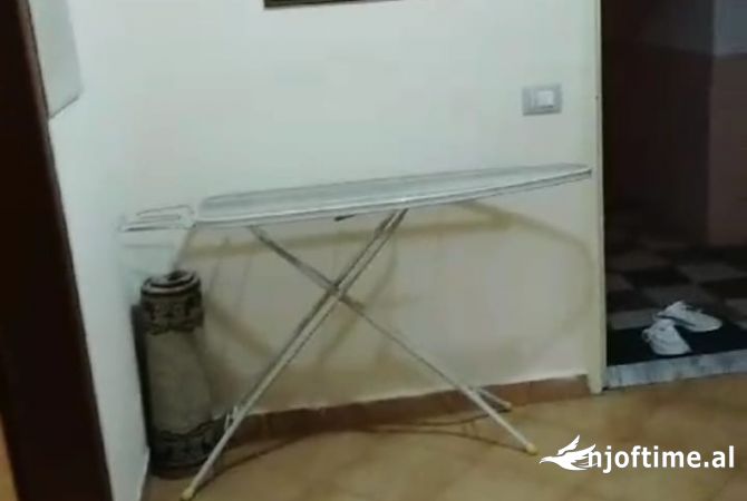 Shtepi me qera Apartament ne Tirane, 1+1, Mobilimi E mobiluar, Pagesa 350  Euro.