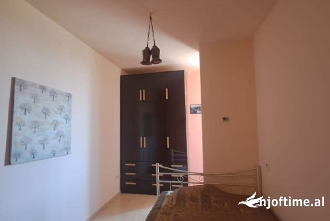 Shtepi ne shitje 1+1 ne Tirane - 70,000 Euro