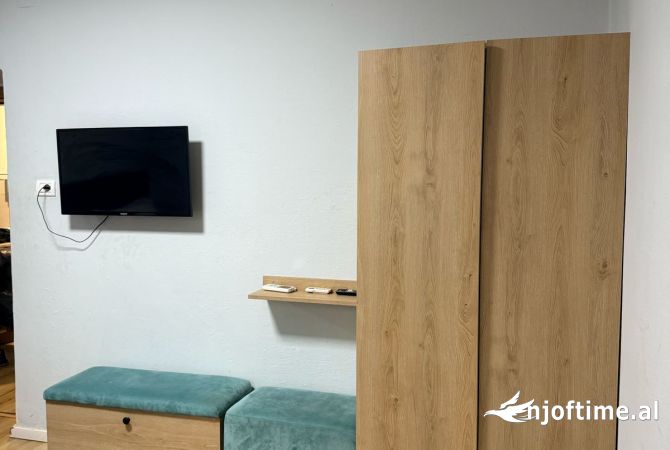 Shtepi me qera Apartament ne Tirane, 1+1, Mobilimi E mobiluar, Pagesa 600  Euro.