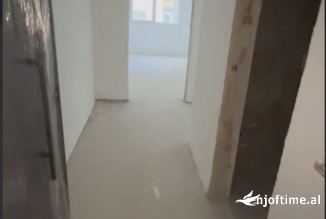Shtepi ne shitje 1+1 ne Tirane - 129,000 Euro