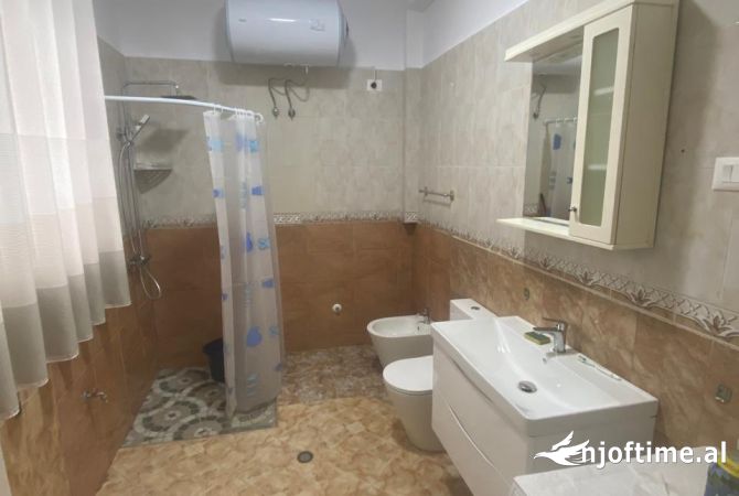 Shtepi me qera 1+1 ne Tirane - 450 Euro
