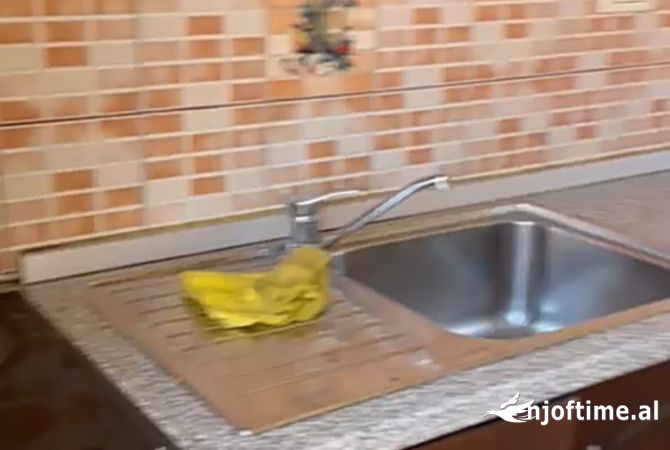 Shtepi me qera 1+1 ne Tirane - 370 Euro