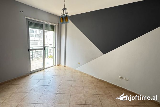 Shtepi ne shitje 2+1 ne Tirane - 208,000 Euro