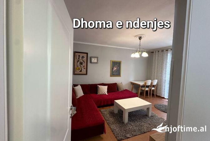 Shtepi me qera Apartament ne Tirane, 2+1, Mobilimi E mobiluar, Pagesa 500  Euro.