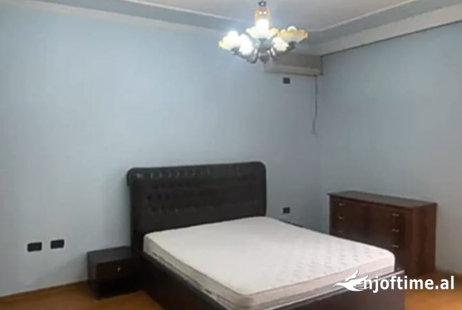 Shtepi me qera 2+1 ne Tirane - 600 Euro