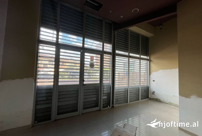 Ambient biznesi me qera 1+1 ne Tirane - 1,000 Euro