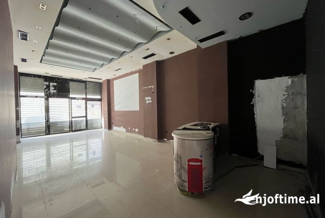 Ambient biznesi me qera 1+1 ne Tirane - 1,000 Euro