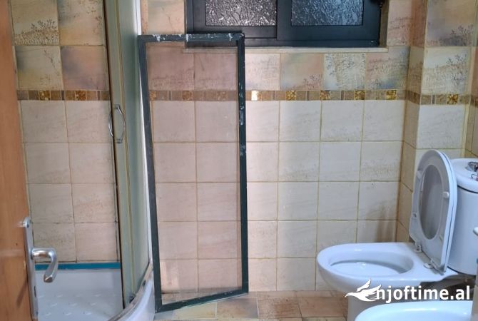 Shtepi me qera Apartament ne Tirane, 1+1, Mobilimi E mobiluar, Pagesa 600  Euro.