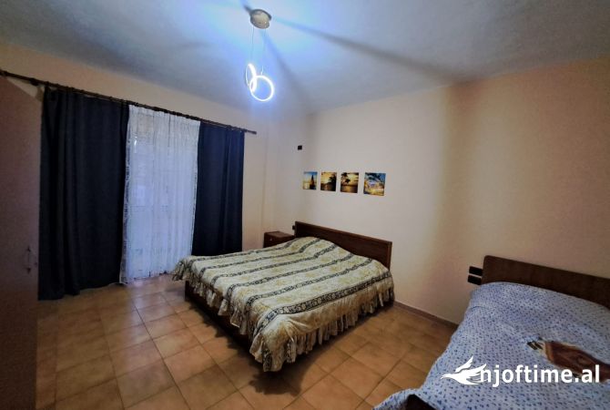 Shtepi me qera Apartament ne Tirane, 1+1, Mobilimi E mobiluar, Pagesa 450  Euro.