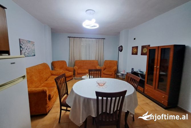 Shtepi me qera 1+1 ne Tirane - 450 Euro