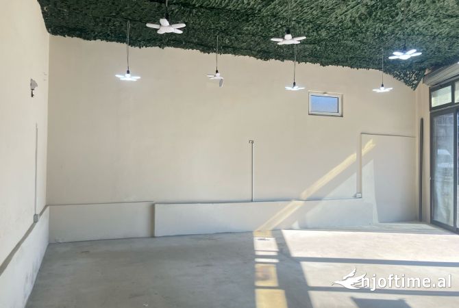 Ambient biznesi me qera 1+1 ne Tirane - 700 Euro