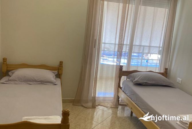 Shtepi ne shitje Apartament ne Tirane, 2+1, Mobilimi E mobiluar, Pagesa 157,000  Euro.