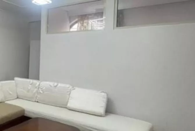 Shtepi me qera 2+1 ne Tirane - 50,000 Leke