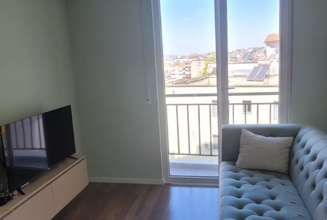 Shtepi me qera Apartament ne Tirane, 1+1, Mobilimi E mobiluar, Pagesa 500  Euro.