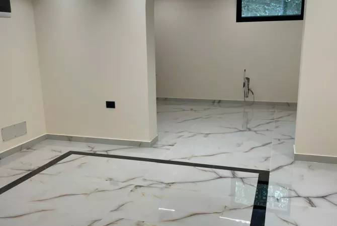 Duplex (2 storey house) for rent in Tirana 3+1, Emty