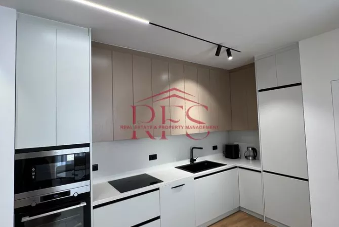 Shtepi me qera Apartament ne Tirane, 2+1, Mobilimi E mobiluar, Pagesa 1,100  Euro.