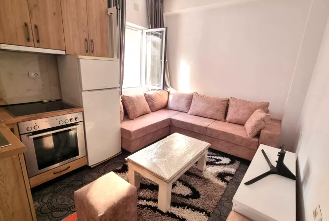 Shtepi me qera 2+1 ne Tirane - 550 Euro