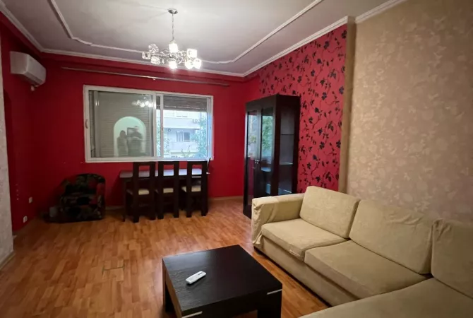 Shtepi me qera 2+1 ne Tirane - 500 Euro