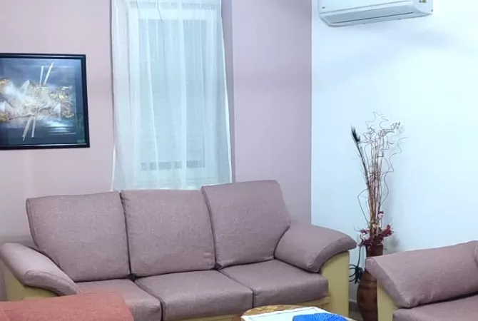 Shtepi me qera 1+1 ne Tirane - 48,000 Leke