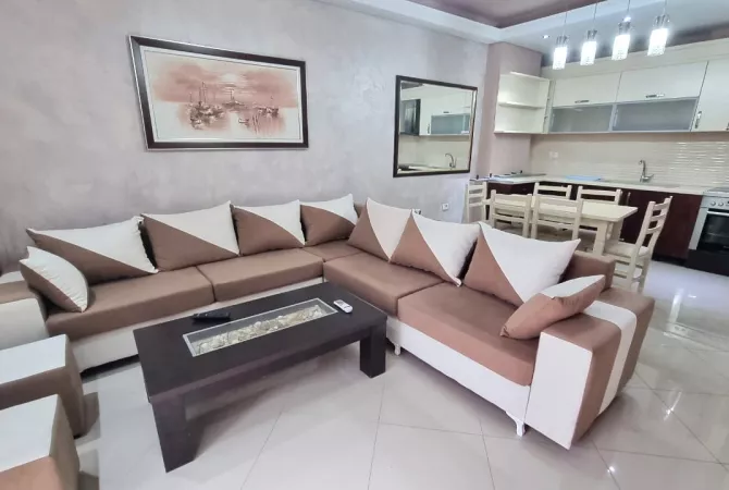 Shtepi me qera 2+1 ne Tirane - 500 Euro