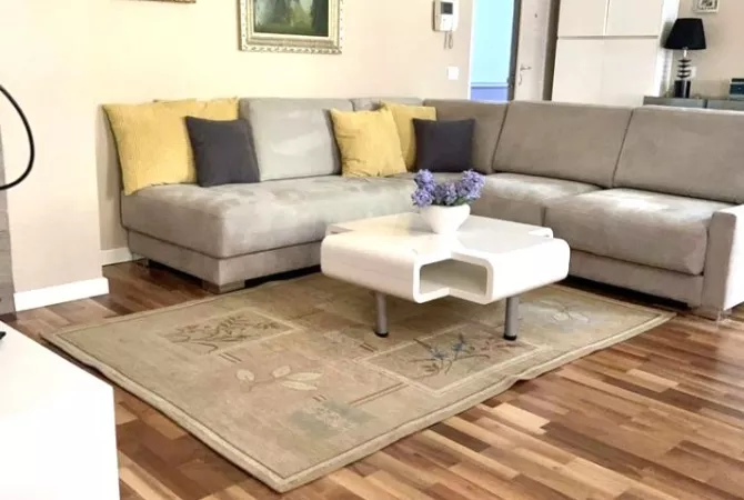 Shtepi me qera 1+1 ne Tirane - 800 Euro