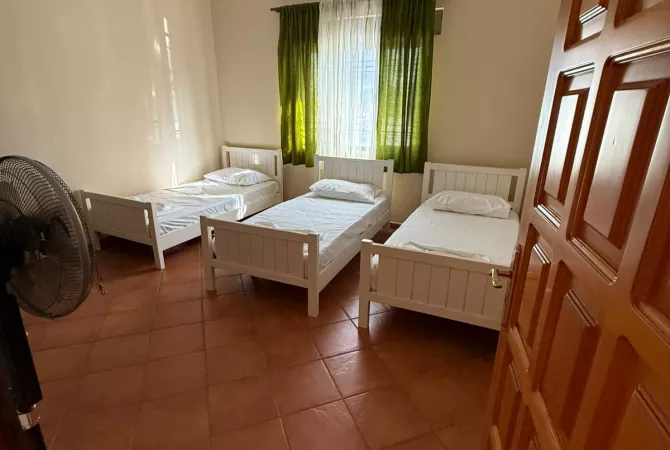 Shtepi me qera Shtepi Private ne Tirane, 2+1, Mobilimi E mobiluar, Pagesa 450  Euro.